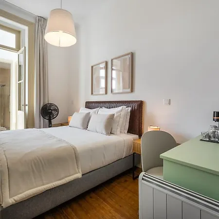 Guestready - Vanzeleres Collection فندق