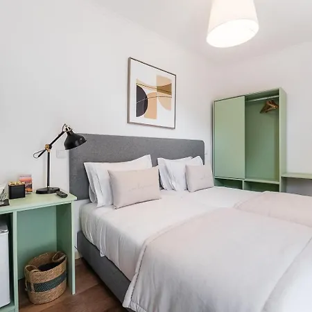 Guestready - Vanzeleres Collection 2* Porto