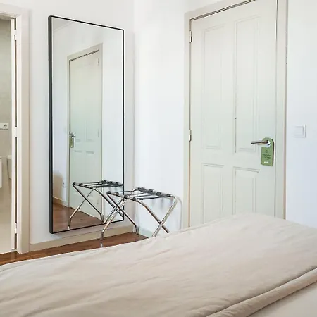 Guestready - Vanzeleres Collection 2* Porto